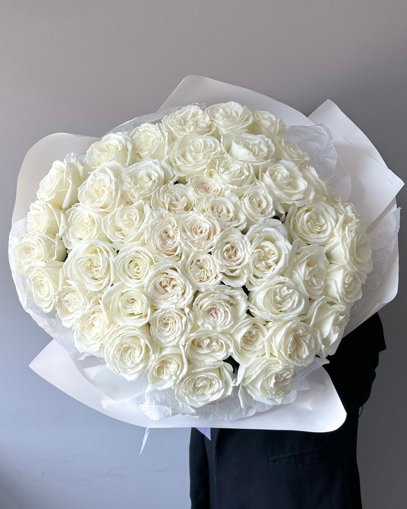 Bouquet "Playa Blanca" - 100 white roses