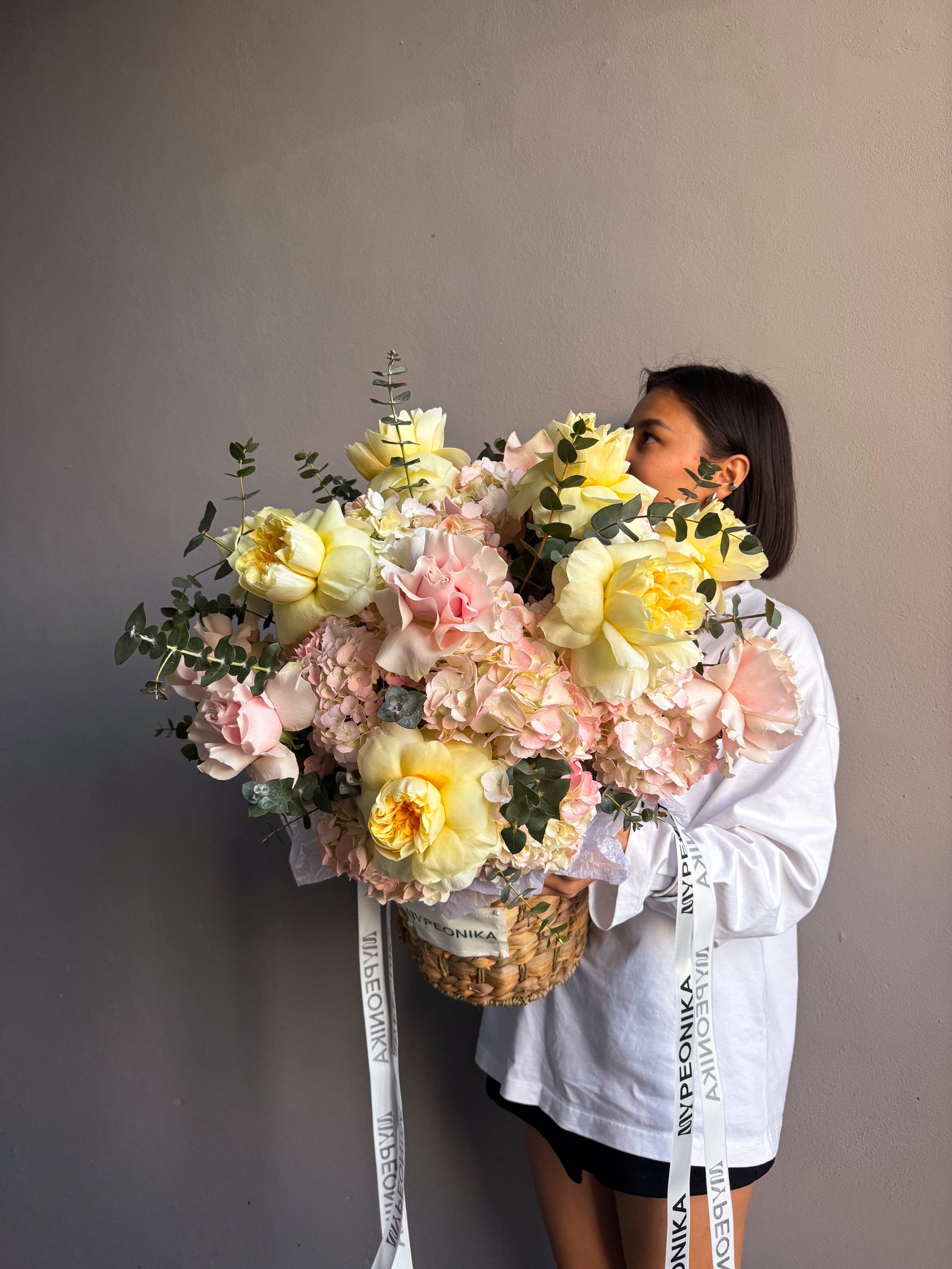Flower Basket "Love Affair" - garden roses, hydrangeas