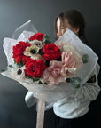 Bouquet "Artist's Choice" - select your budget, color palette, and let our skilled florists create a bespoke bouquet just for you