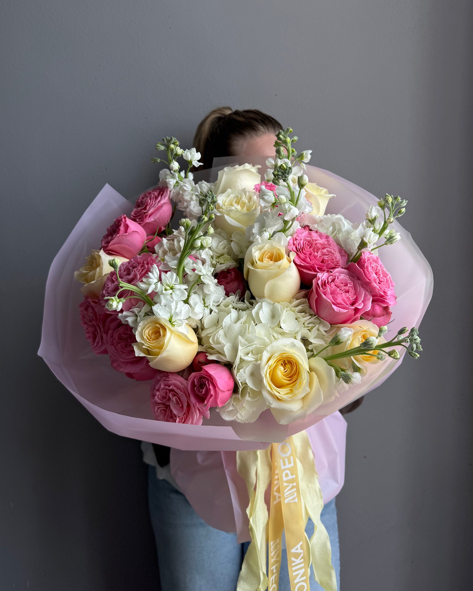 Bouquet "Botanical Gossip" - roses, hydrangea, stock