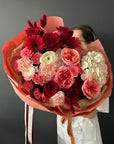 Bouquet "Blush of Love" - Ranunculus, hydrangeas