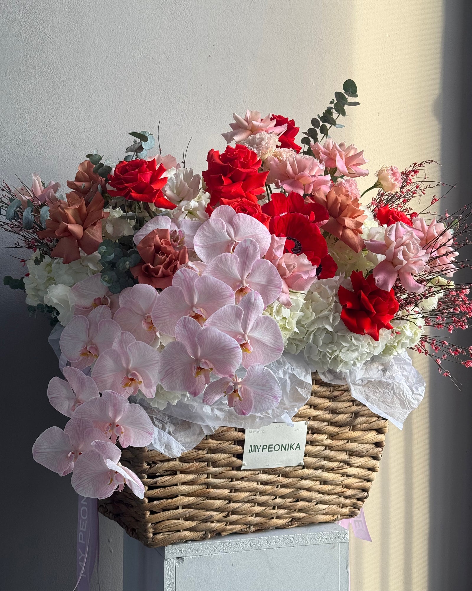 Flower box "P.s. I love Blooms" - Anemones, orchids, roses