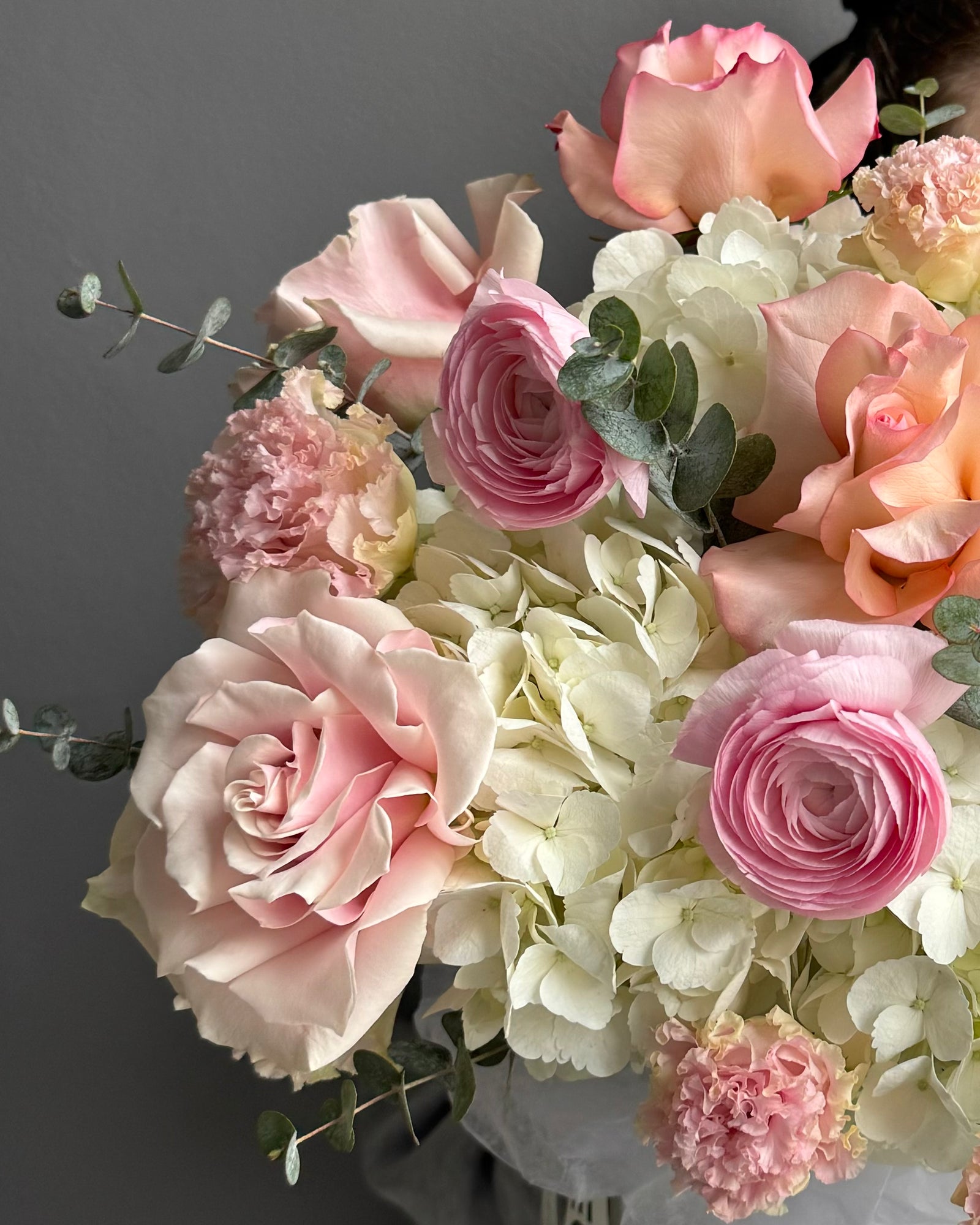 Flower box "Cloud of Petals" - Ranunculus, roses, hydrangeas