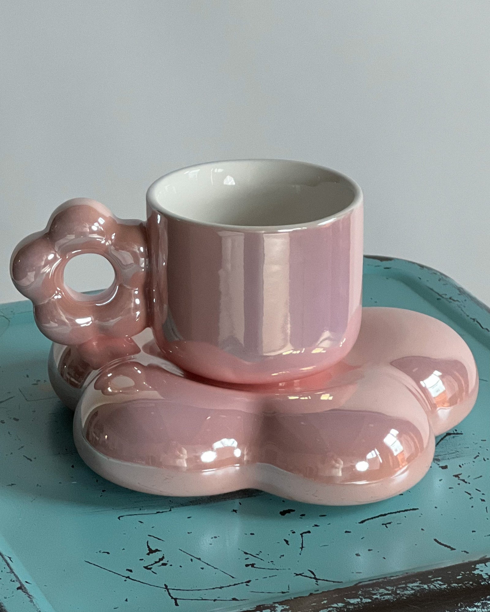 Glitter Petal Cup &amp; Saucer Set