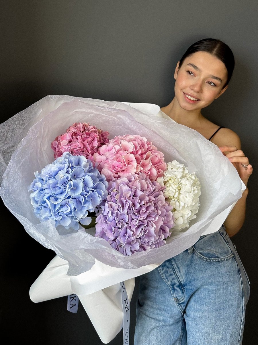 Bouquet of Mixed Hydrangeas - My Peonika Flower Shop