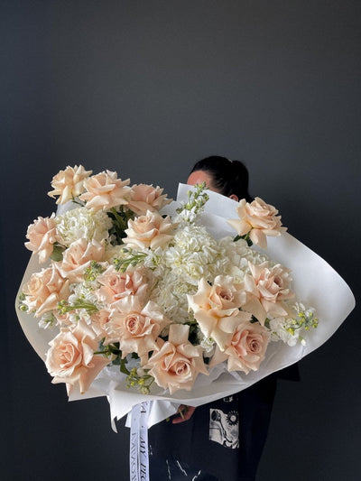 Bouquet "Renaissance" - My Peonika Flower Shop