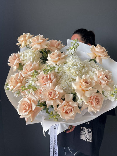 Bouquet "Renaissance" - My Peonika Flower Shop