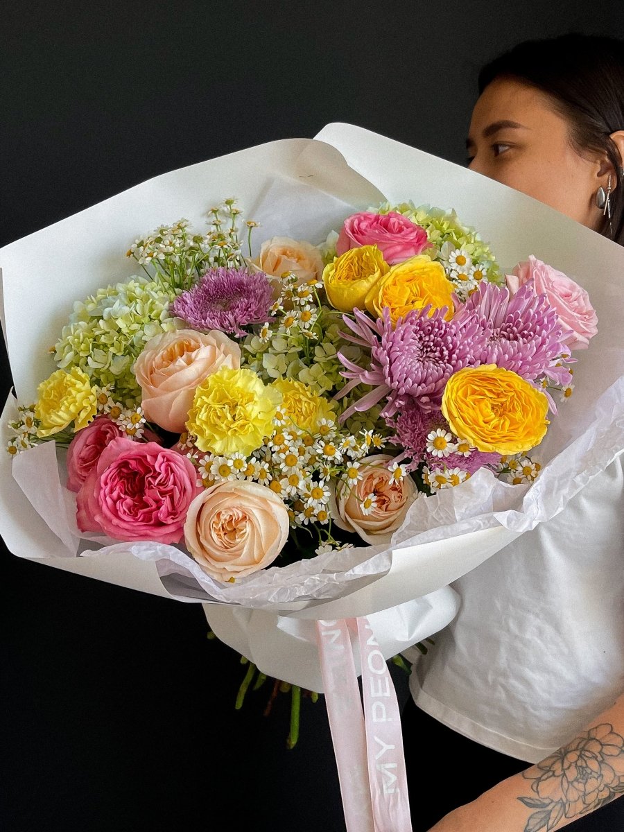 Bouquet “Vibrant Blossom Medley” - My Peonika Flower Shop