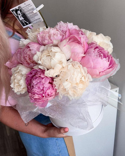 Flower Box "Peony Ice Cream" - My Peonika Flower Shop